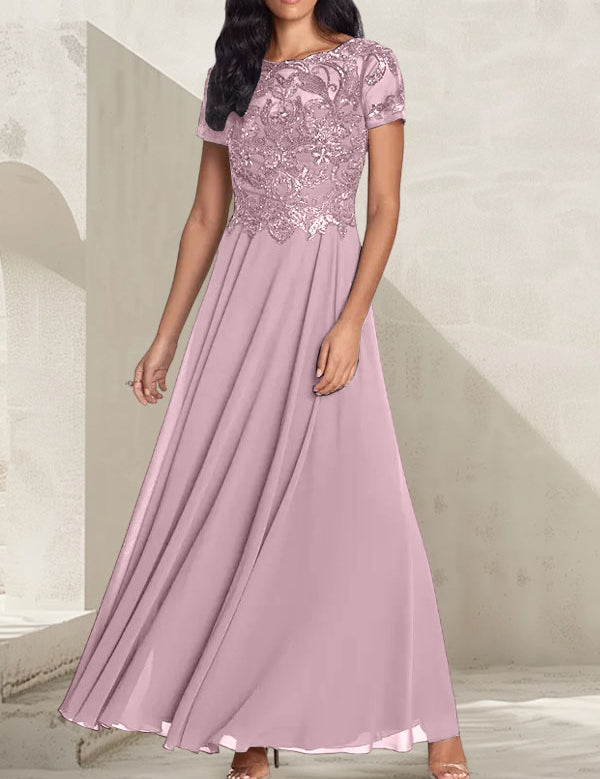 Robe longue de mère de la mariée gris anthracite, coupe trapèze et décolletée, avec perles