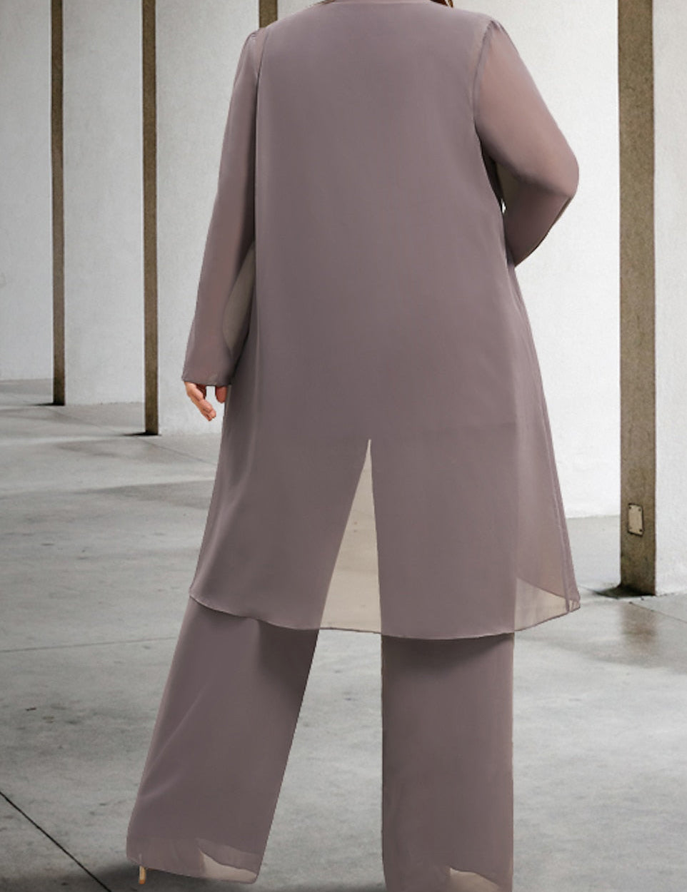 MON2311042-02.jpg