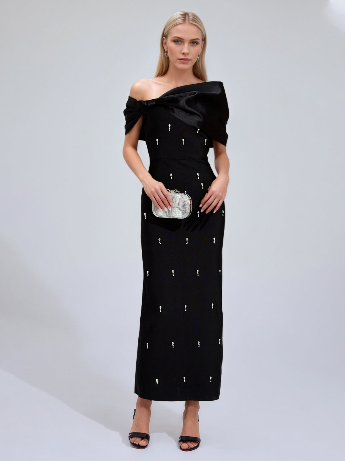 Robe de travail semi-formelle verte sans manches à volants, robe midi ajustée