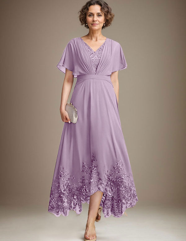 Robe de mère de la mariée asymétrique en mousseline de soie et dentelle, coupe trapèze, col en V, avec plis