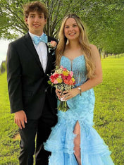 Mermaid Spaghetti Straps V-Neck Lace Appliques Ruffles Prom Dress