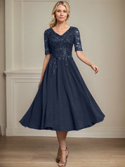 Robe de mère de la mariée trapèze, col en V, longueur genou, en mousseline de soie et dentelle, avec paillettes 