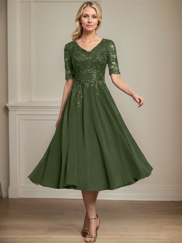 Robe de mère de la mariée trapèze, col en V, longueur genou, en mousseline de soie et dentelle, avec paillettes 