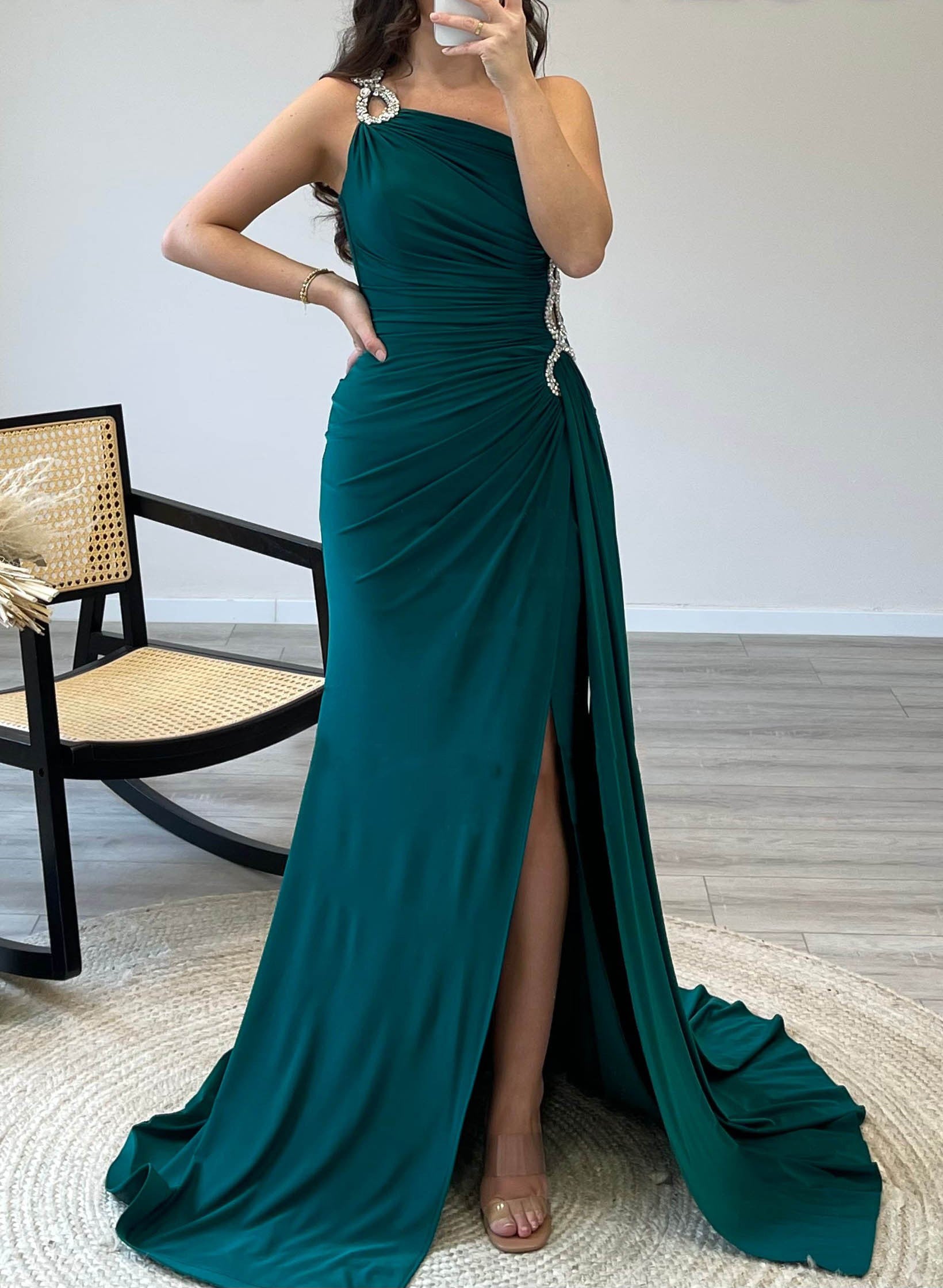 One-ShoulderSparklyPleatedSlitMotherOfTheBrideDresses_1.jpg