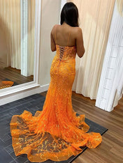 Orange Mermaid Spaghetti Straps V-Neck Long Prom Dress with Lace Applique