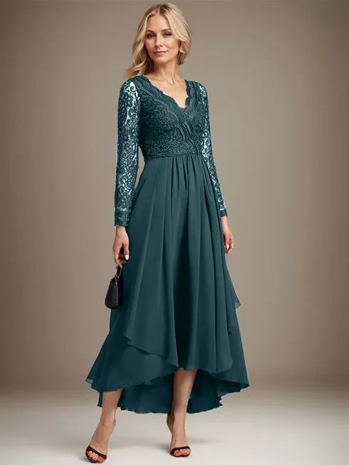 Robe de mère de la mariée asymétrique en mousseline de soie et dentelle, coupe trapèze et col en V 