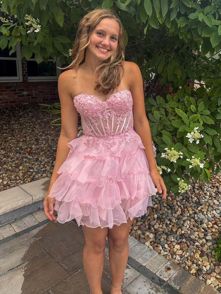 Pink A Line Sweetheart Organza Short Homecoming Dresses with Appliques