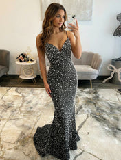 Radiant Yellow Pearl Embellished V-Neck Prom Dresses
