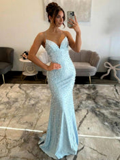 Radiant Yellow Pearl Embellished V-Neck Prom Dresses