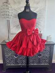 Pink A-Line Strapless Short Satin Homecoming Dress With Bowknot