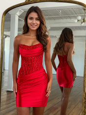Red Bodycon Scoop Neck Satin Short Homecoming Dress with Appliqeus