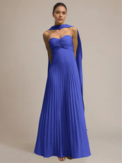 Green Chiffon A Line Off The Shoulder Sleeveless Floor Length Pleated Dress