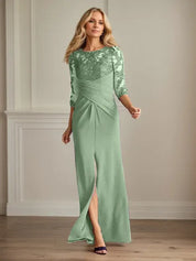 Robe fourreau en crêpe extensible prune pour mère de la mariée 