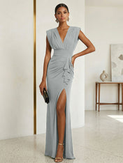 Commanding Formal Evening Dress Emerald Green Plunging V-Neck Slit Gown