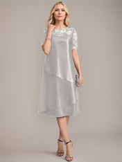 A-Line Scoop Knee-Length Mother of the Bride Dress With Applique & Sequins