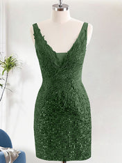 Sparkly Dark Green V-Neck Tight Short Homecoming Dress with Sequins