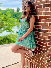 Sparkly A-Line Spaghetti Straps Short Tulle Homecoming Dress With Sequin