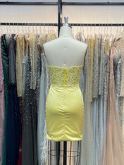 Sparkly Yellow Sequins Sweetheart Bodycon Homecoming Dress