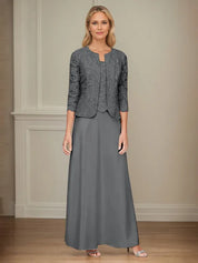 Robe veste en dentelle pailletée et jupe en satin avec veste ouverte 