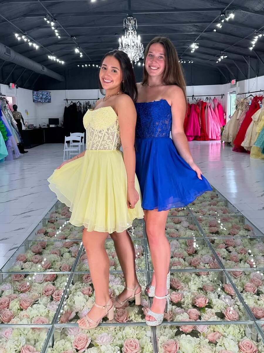 Strapless A Line Appliques Chiffon Short Homecoming Dress