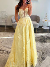 Strapless Sweetheart Lace Corset Prom Dress with Pockets