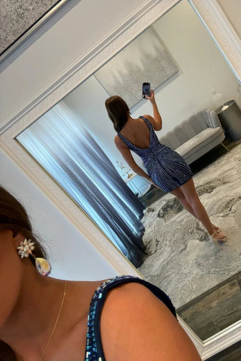 StunningBodyconBeadedV-NeckBodyconHomecomingDresswithSparklingDetailing_10.webp