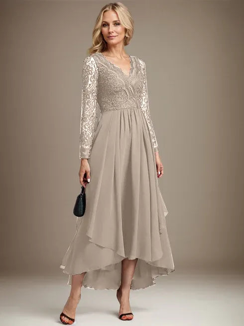 Robe de mère de la mariée asymétrique en mousseline de soie et dentelle, coupe trapèze et col en V 