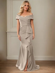 Sheath/Column V-Neck Illusion Floor-Length Lace Chiffon Mother of the Bride Dress With Pleated Sequins