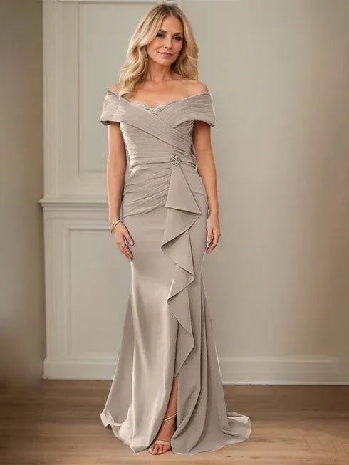 Column V-Neck Illusion Floor-Length Lace Chiffon Mother of the Bride Dress With Pleated Sequins