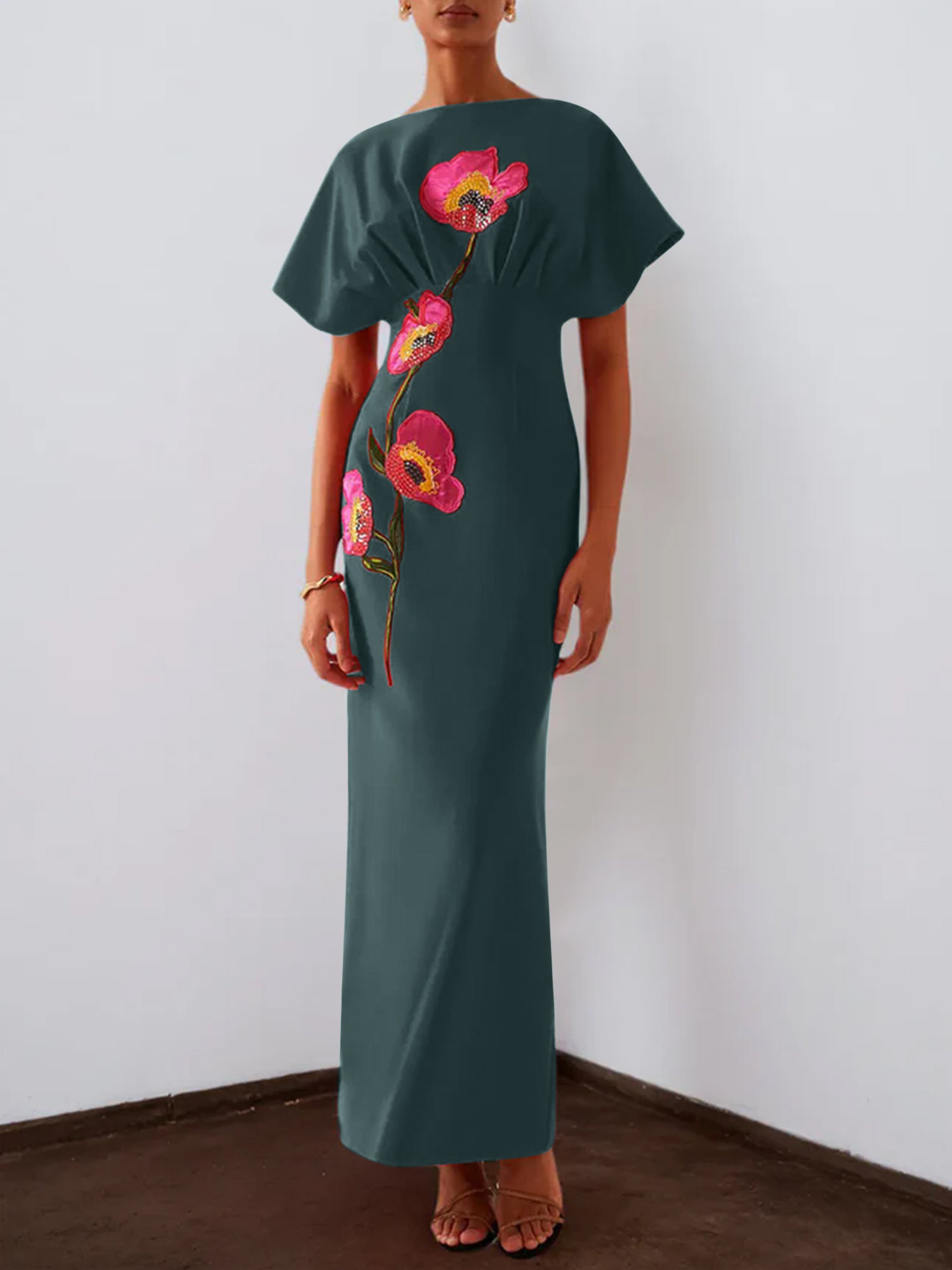 Red 3D Floral Appliqué Boat Neck Short Sleeve Backless Sheath Maxi Dress