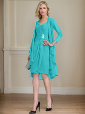 Sheath/Column Sweetheart Knee-Length Chiffon Mother of the Bride Dress With Beading Appliques Lace Sequins Pleated