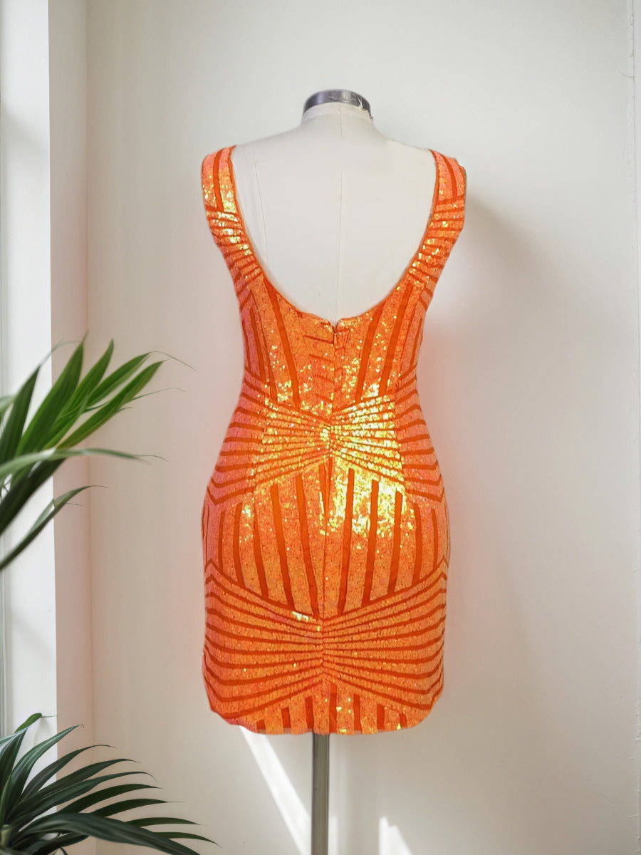 V-Neck Sequins Mesh Sleeveless Short Homecoming Dress