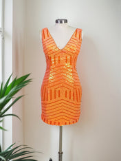 V-Neck Sequins Mesh Sleeveless Short Homecoming Dress