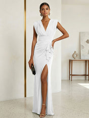 Commanding Formal Evening Dress Emerald Green Plunging V-Neck Slit Gown