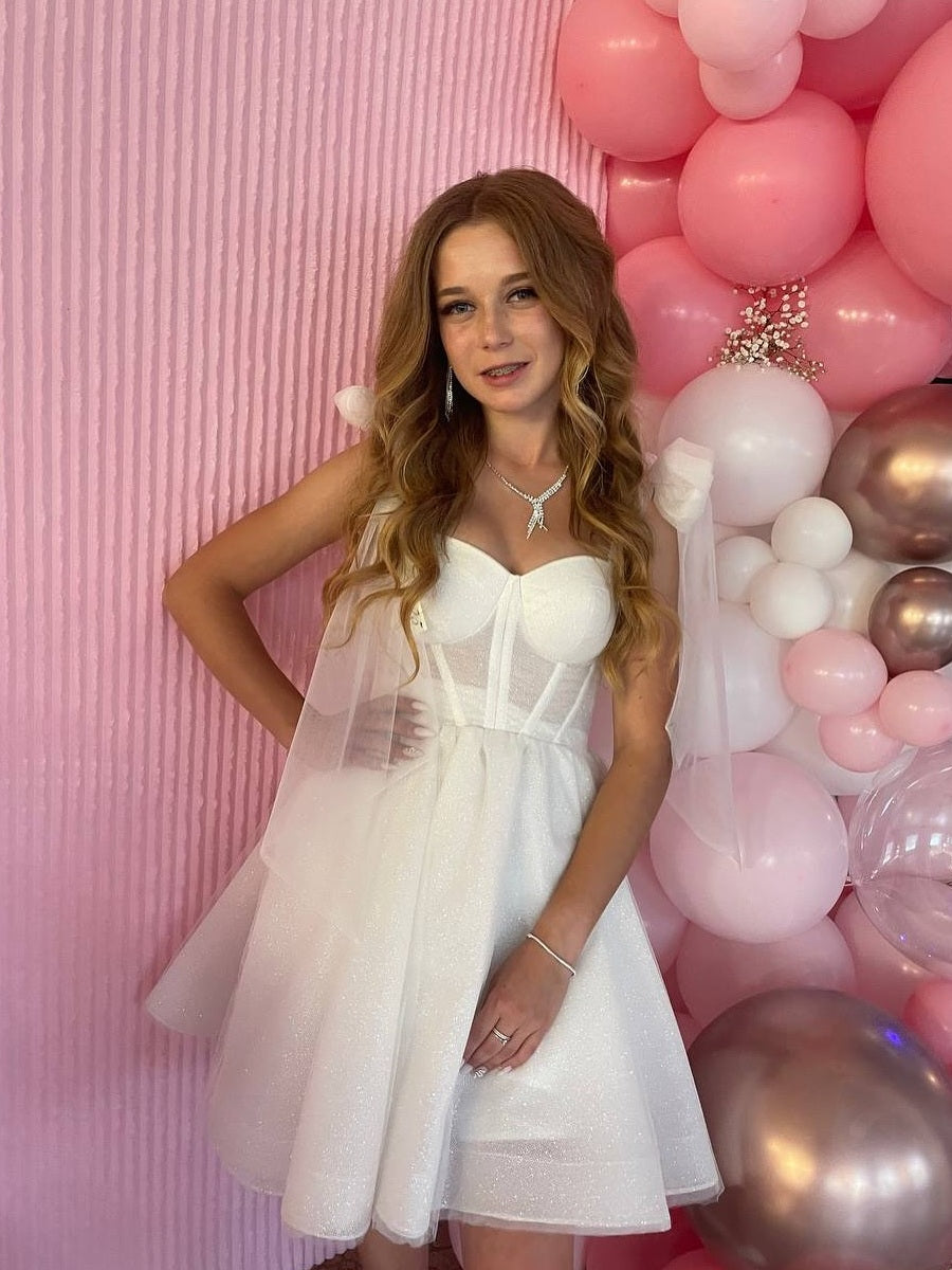White A Line Sweetheart Short Homecoming Dress