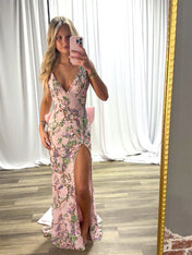 White Floral V-Neck Prom Dress with Statement Bow