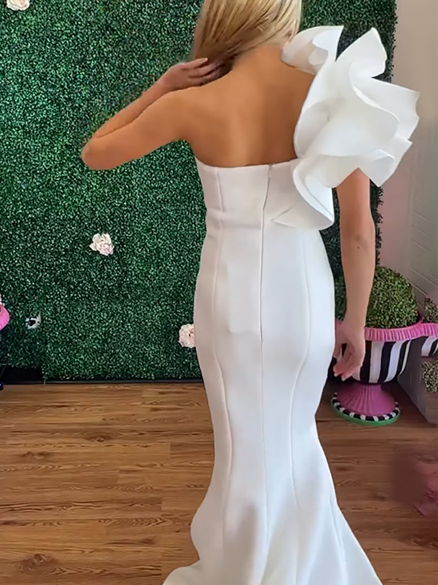 WhiteOne-ShoulderMermaidPromDresswithSculpturalRuffleStrap_1.jpg