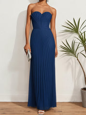 White Pleated Classic Strapless Sleeveless A-Line Maxi Dress