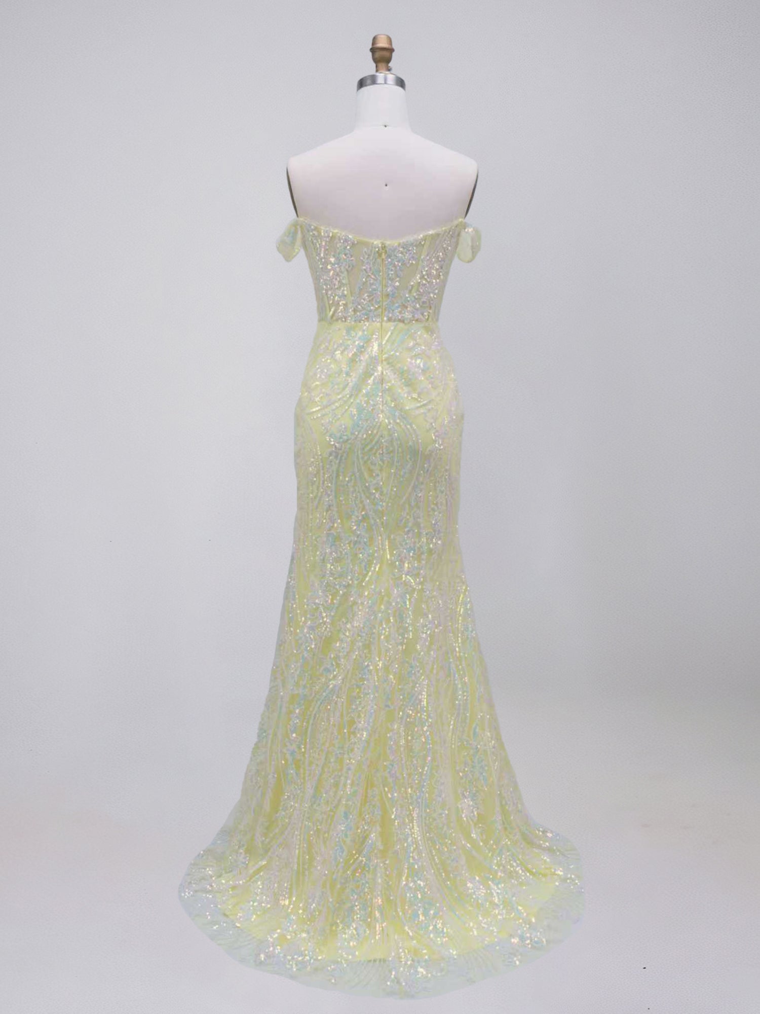 YellowOff-the-ShoulderPlungingV-NeckSequinPromDresswithHighSlit_2.jpg