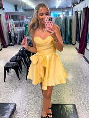 Yellow A Line Strapless Short Homecoming Dress wtih Bow