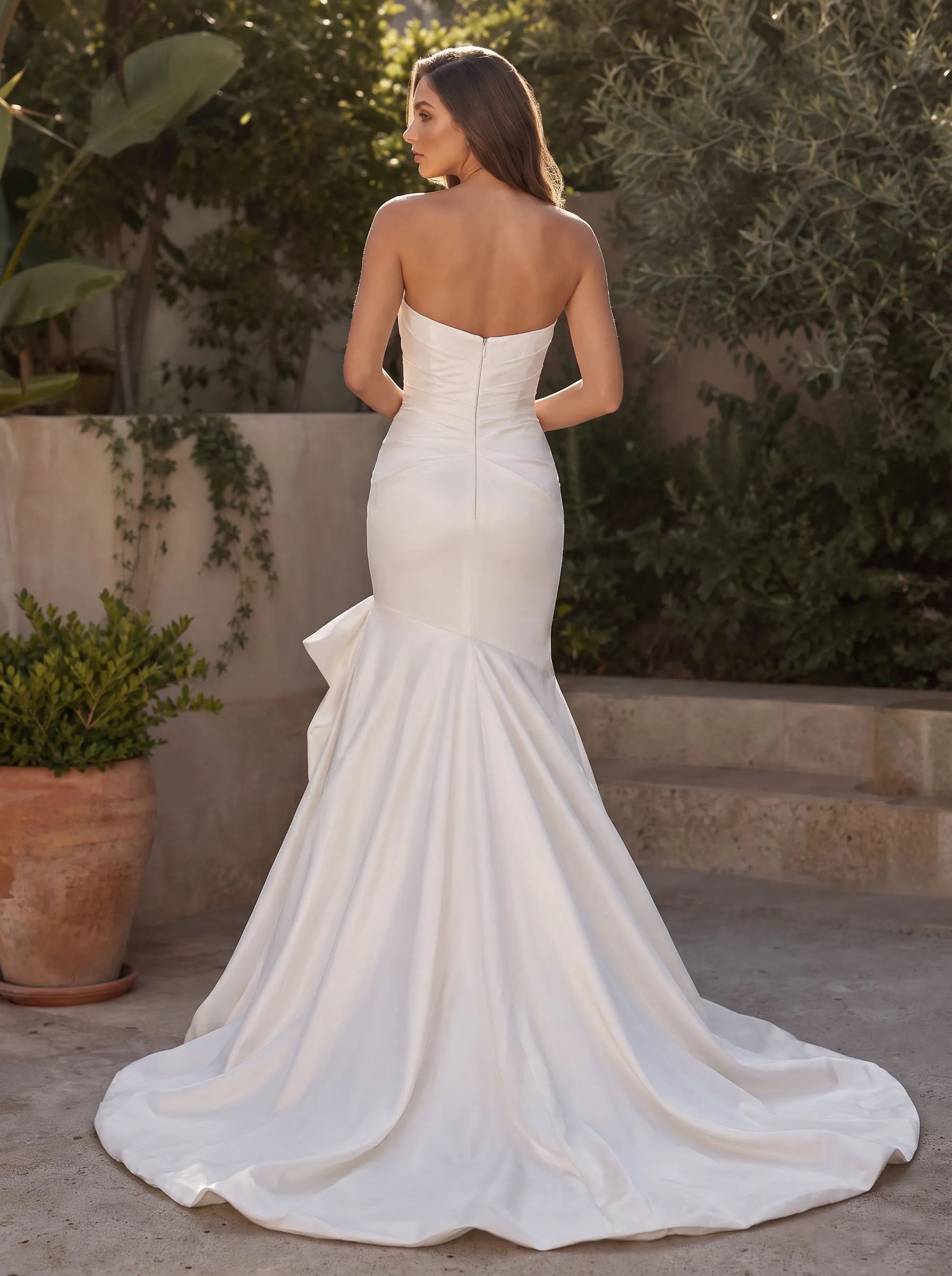 Strapless Sweetheart Mermaid Gown with Dramatic Bow Hip Detail Wedding Dress
