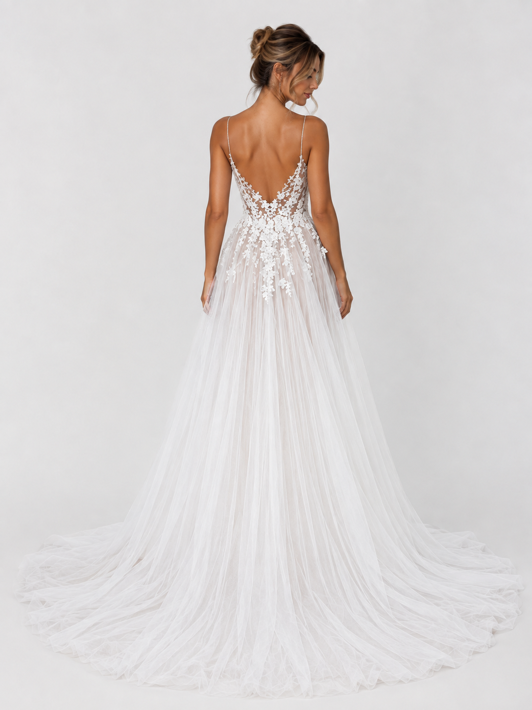 Elegant Floral Applique Tulle A-Line Wedding Dress with Sweep Train