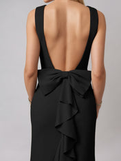 Black Sheath/Column Satin Scoop Neck Sleeveless Floor Length Dress With Bow