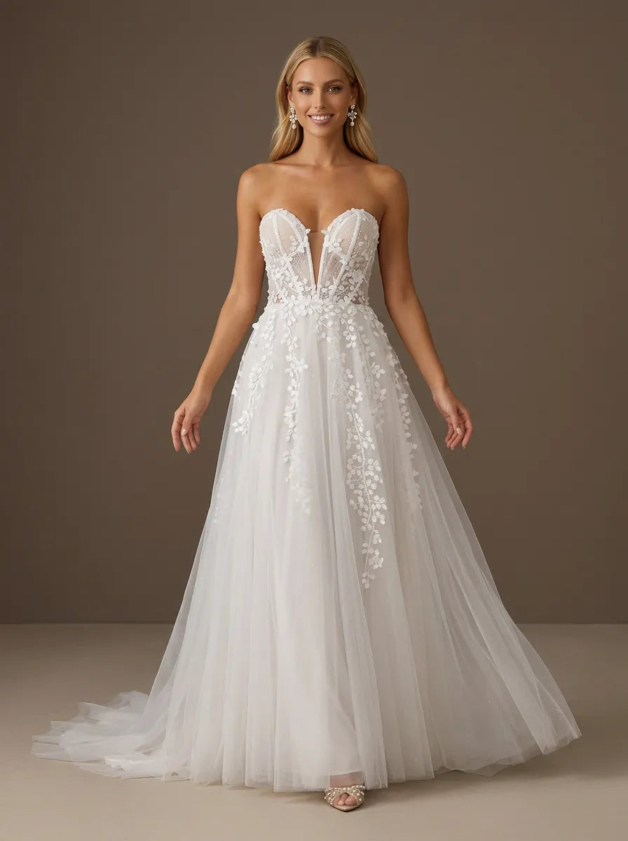 Sweetheart Lace Applique Tulle A Line Wedding Gown