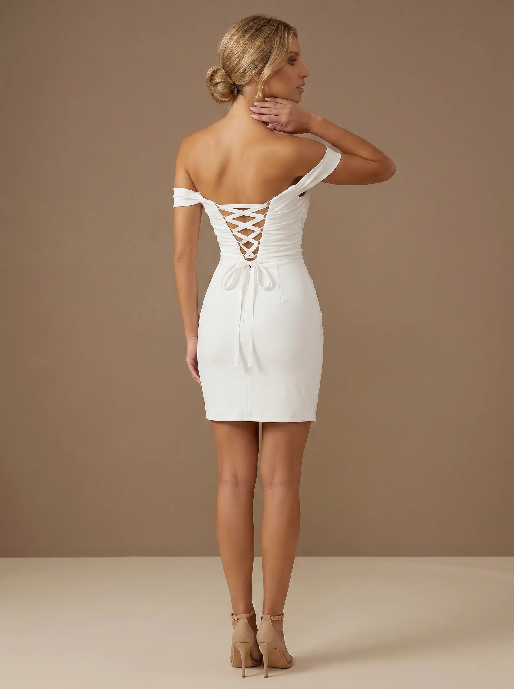 Off-Shoulder Gerafftes Bodycon Mini-Hochzeitskleid mit Schlitz