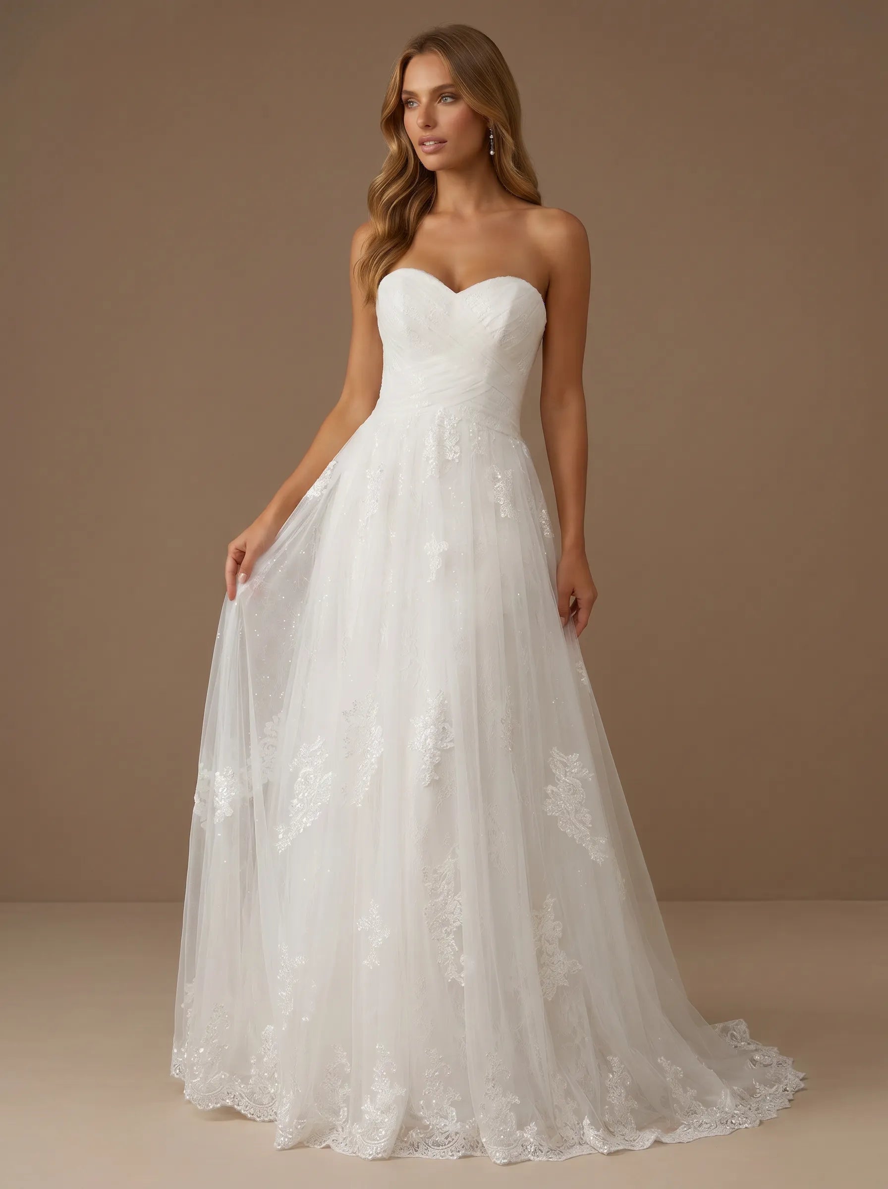Sweetheart Lace Applique Tulle A-Line Wedding Gown with Sequin