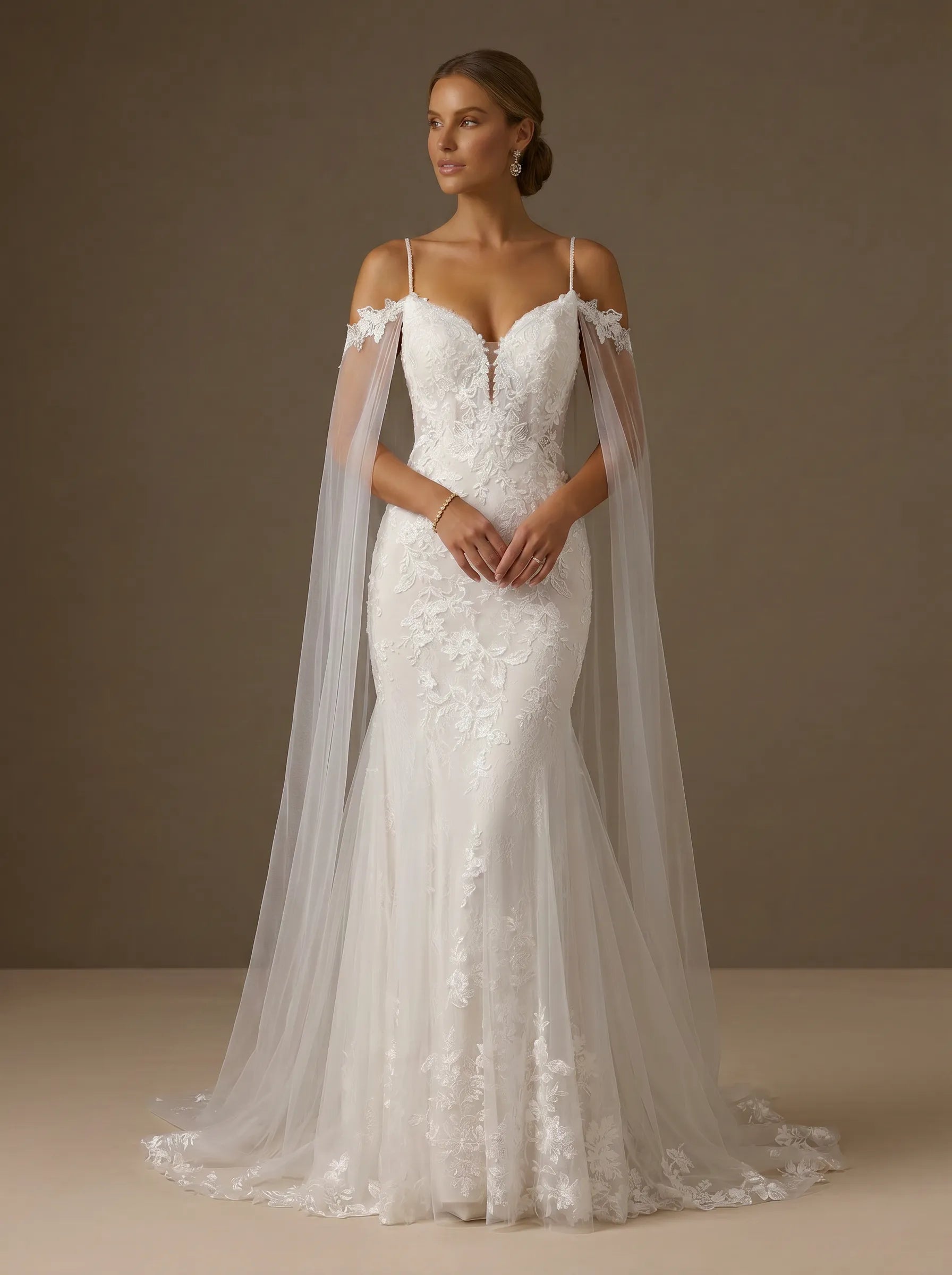 V-Neck Mermaid Lace Appliques Tulle Wedding Gown with Cape Sleeves