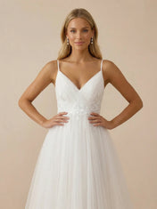 White Spaghetti Strap Tulle Mini Wedding Dress with Lace Appliques