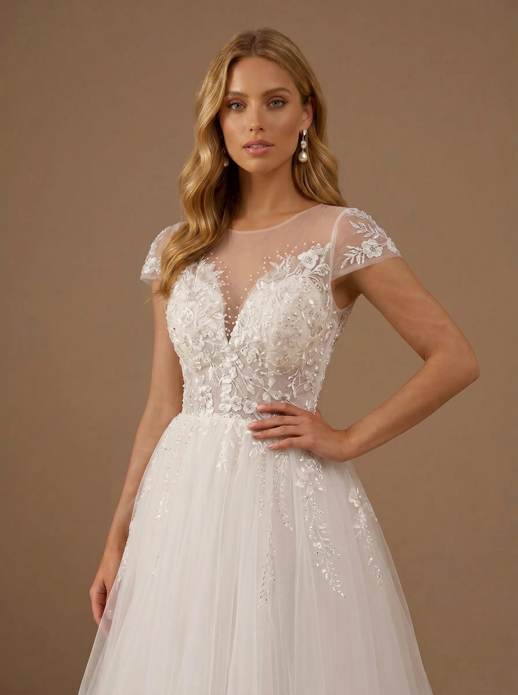 Scoop Neck Sequin Lace Applique Cap Sleeves Tea-Length Tulle Bridal Dress