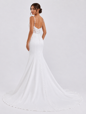Elegant Sweetheart Lace-Applique Satin Mermaid Wedding Dress with Chapel Train